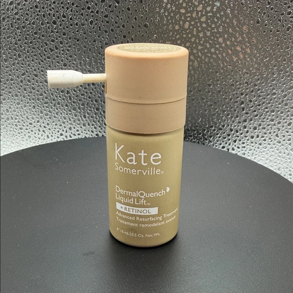 Kate Somerville Retinol Serum in Light Beige and Nude